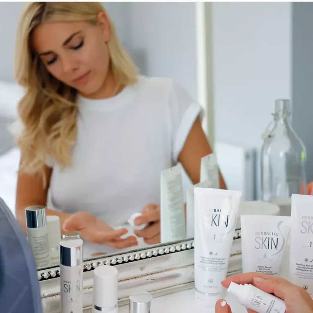 SKIN Hydrating Eye Cream